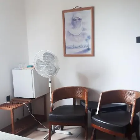 Edelmann Panzio 住宿加早餐酒店 *